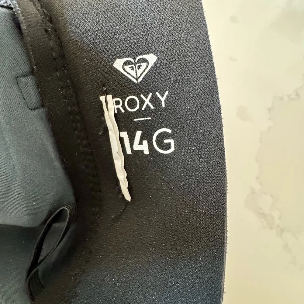 Water Sports Girls Wetsuit Roxy Shorty Size 14g. 2mm. Like NEW